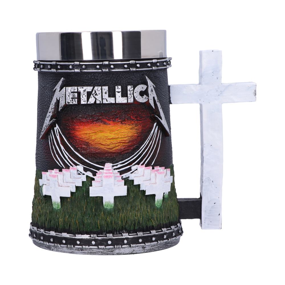 Officially licensed Metallica tankard.