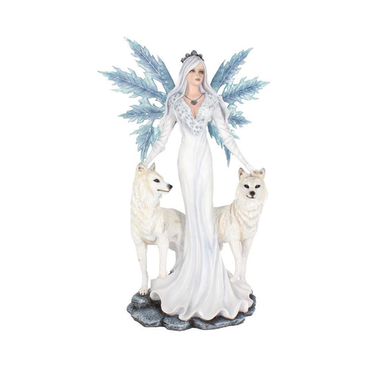 Aura stands flanked by her White Wolf companions.