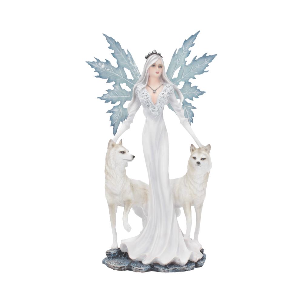 Aura is safe with her wolf protectors.